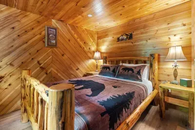 Camp Hideaway - Dog friendly and River Beach - image 8 of 28