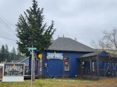 Thai House has the sweetest owners and delicious food! You won't be disappointed!