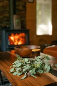 Cute, rustic cabin decor adds so much to the coziness.