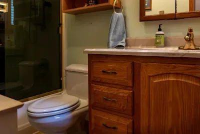 The full bath on the main level is stocked with fluffy towels and organic bath products.