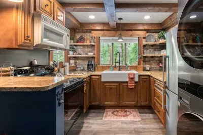 We have everything you need to create some amazing meals in this fully-stocked kitchen. Bring your favorite recipes and enjoy!