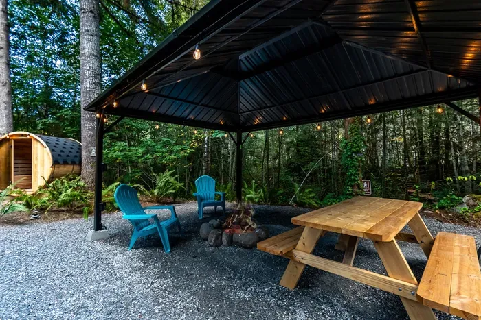 Backman Creek Hideaway | Creekside Spa Retreat - image 5 of 33