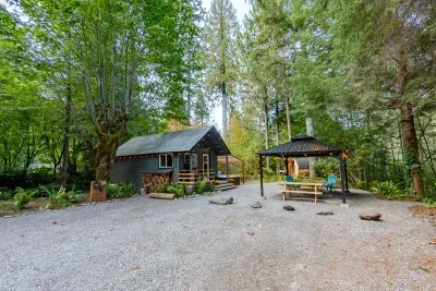 Backman Creek Hideaway | Creekside Spa Retreat - image 3 of 33