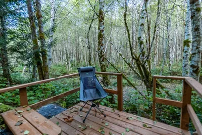 Backman Creek Hideaway | Creekside Spa Retreat - image 11 of 33