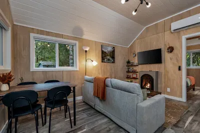 Backman Creek Hideaway | Creekside Spa Retreat - image 7 of 33