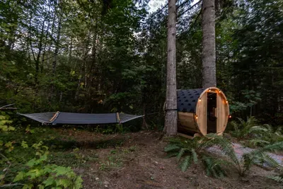 Backman Creek Hideaway | Creekside Spa Retreat - image 32 of 33