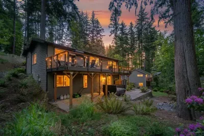 Fernwood Retreat  Hot Tub  Trails - image 9 of 61