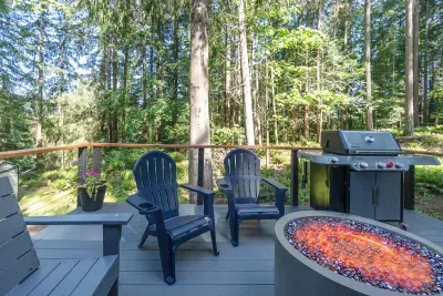 Fernwood Retreat  Hot Tub  Trails - image 3 of 61