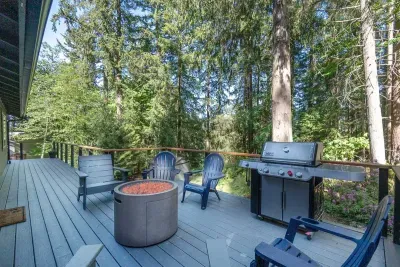 Fernwood Retreat  Hot Tub  Trails - image 11 of 61