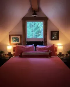 Queen bed in the loft