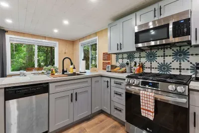 Fully-stocked kitchen when dining in is the plan.