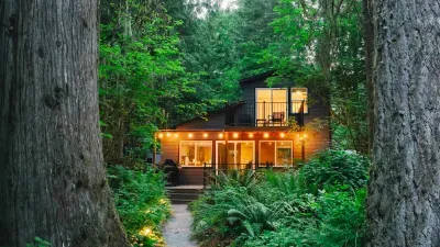 Sauk River Cabins • Hot Tub • Firepit - image 1 of 39