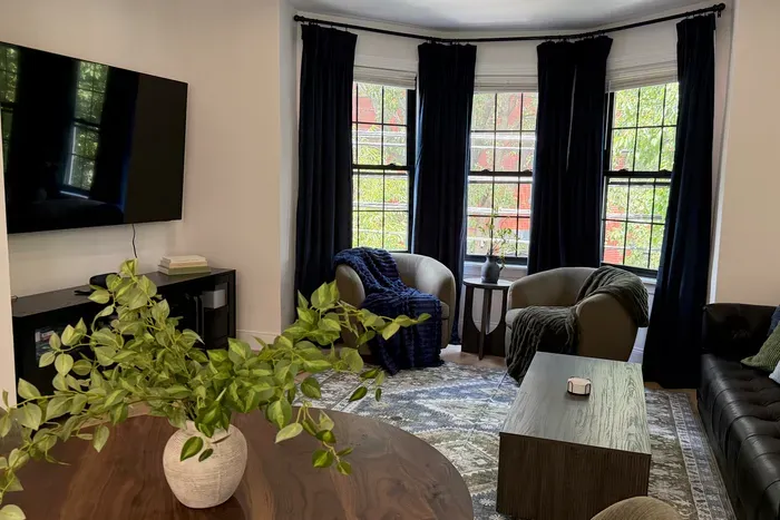 Rittenhouse Gem - image 2 of 18