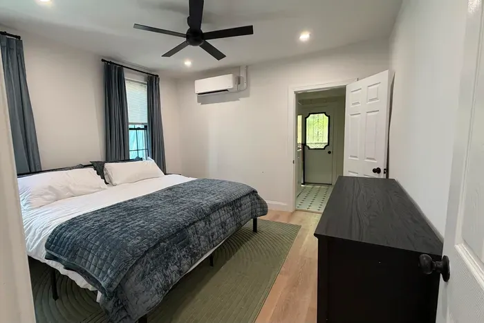 Bainbridge Residence - image 16 of 21