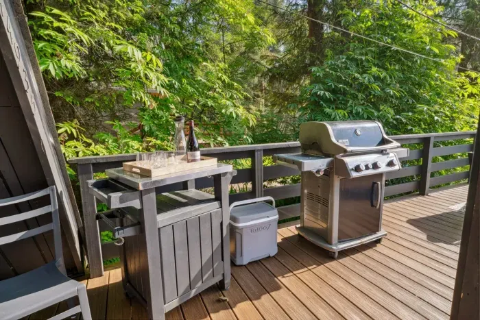 We have a full sized gas grill ready for your dinner needs