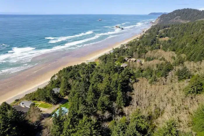 Breathtaking Falcon Cove