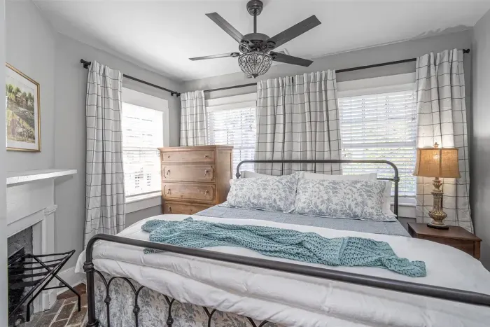 Sink into our luxurious king bed featuring a Nectar mattress and high-thread-count linens for an exceptional night's sleep.