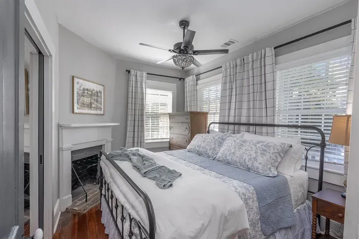 Sink into our luxurious king bed featuring a Nectar mattress and high-thread-count linens for an exceptional night's sleep.
