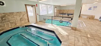 Relax at your pace.
Start with the pool, end in the hot tub, or take it slow and enjoy both. It’s all right here, easy, quiet, and ready whenever you are.