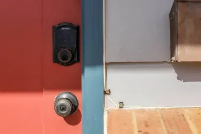 There is a smart lock for easy, flexible check in.