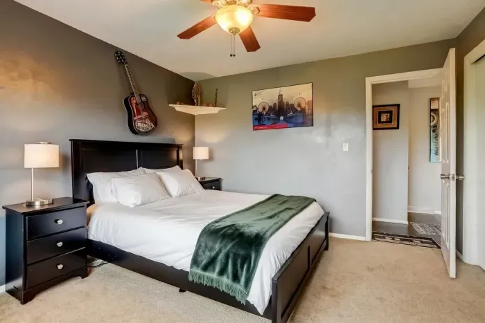 Wake up to comfort and creativity! 🎸 This cozy retreat features unique decor and all the essentials for a perfect stay. #StayInStyle #VacationVibes