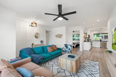 Light and bright and perfect for catching up with friends and family