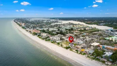 Enjoy sweeping ocean views, walk to shops, dining, and nightlife, and relax in a vibrant coastal setting. Perfect blend of beach serenity and lively local charm awaits!