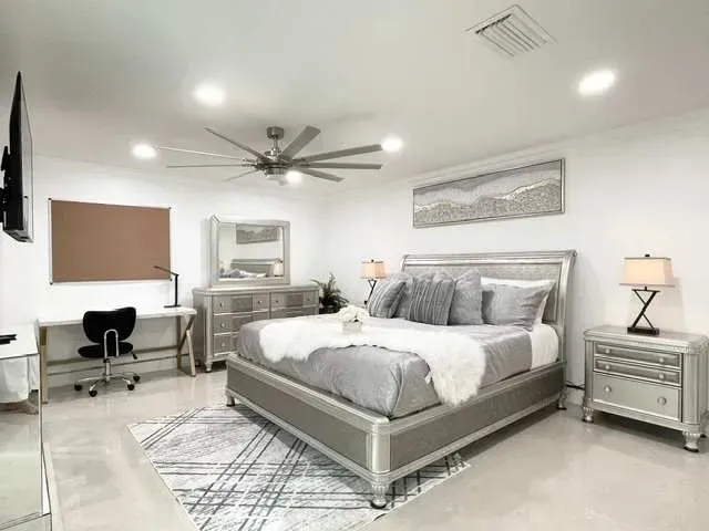 Pickleball + Heated Pool + Game Room | Near AMI - image 17 of 39