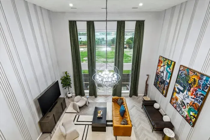 City Views  Apartment - Near Minute Maid Park & Toyota Center - image 16 of 36