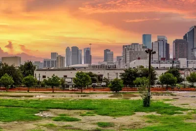 Downtown Houston | Walk to Minute Maid + Toyota - image 35 of 36