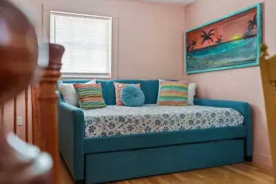 Large Heated Pool Family - 3500 sqft - Sleeps 17 - image 25 of 61