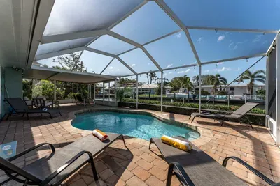 This gorgeous pool area with breathtaking views is the perfect spot to unwind. Whether you’re taking a dip or lounging by the water, relaxation comes naturally here.