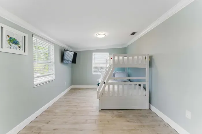 Enjoy the comfort of a double deck bed with your own TV for relaxed evenings in. Whether it’s for a family or group of friends, this space is designed for comfort and fun.