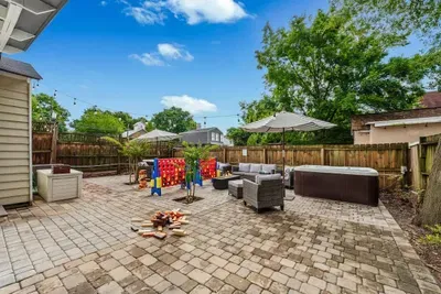 Hot Tub - Historic District - Next to Forsyth Park - image 37 of 44