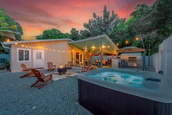 Hot Tub + Dogs Allowed + Arcade Machine +MegaChess