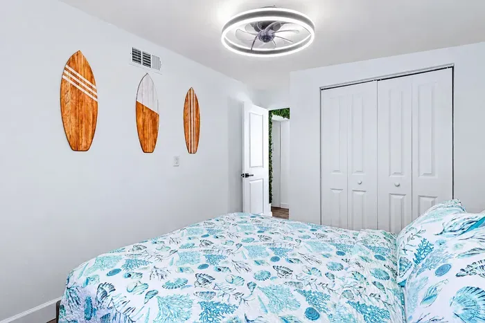 NEW! Pool + Arcade + Home Gym | Sleeps 10 - image 22 of 43