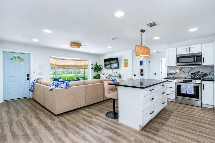 NEW! Pool + Arcade + Home Gym | Sleeps 10 - image 10 of 43