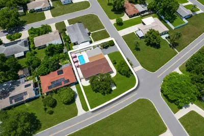 NEW! Pool + Arcade + Home Gym | Sleeps 10 - image 40 of 43