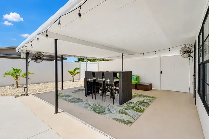 NEW! Pool + Arcade + Home Gym | Sleeps 10 - image 27 of 43