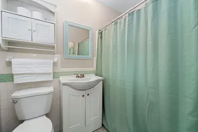 Ensuite bathroom.