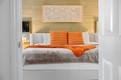 Main bedroom with King bed and TV