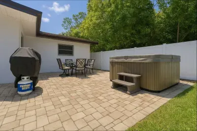 Hot Tub - Pet Friendly - Mins to Beach - Sleeps 10 - Family - STR25-00359 - image 38 of 38