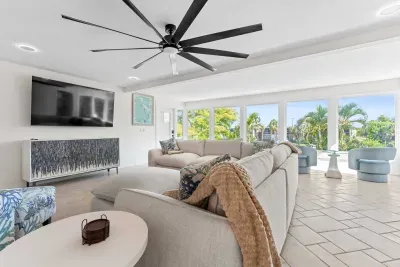 This bright and spacious living area is perfect for cozy movie nights, family gatherings, or simply unwinding after a day in the sun. Comfort, space, and tropical vibes all in one!