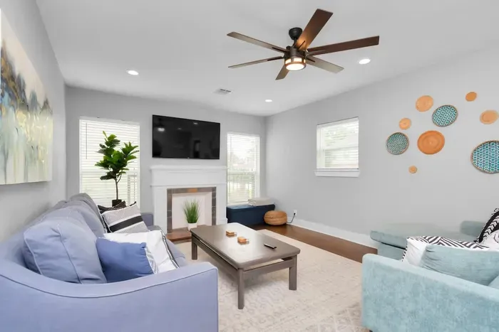 Welcome home to Rosedale Retreat - the newly renovated, modern boutique escape in the heart of downtown!