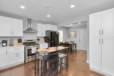 Full view of the kitchen/dining area.
