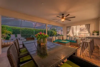 Heated Pool - Minutes to Beach - Outside Bar - Perfect for Family - image 41 of 44