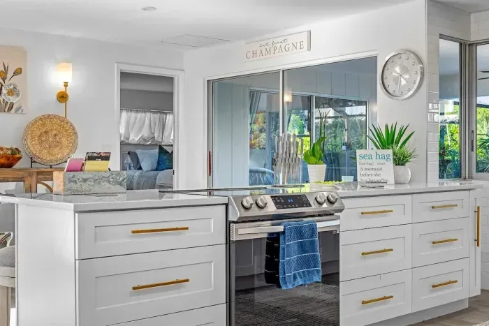 Heated Pool - Minutes to Beach - Outside Bar - Perfect for Family - image 15 of 44