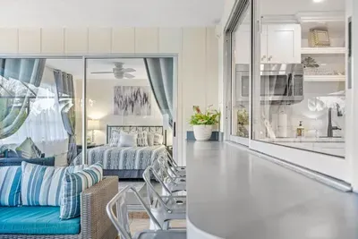 Heated Pool - Minutes to Beach - Outside Bar - Perfect for Family - image 37 of 44