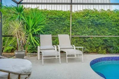Heated Pool - Minutes to Beach - Outside Bar - Perfect for Family - image 9 of 44