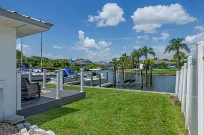 Relax by the water, watch boats glide by, or soak up the sunshine in this peaceful outdoor oasis.